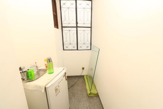 Casa para alugar com 6 quartos, 250m² em Pituba, Salvador