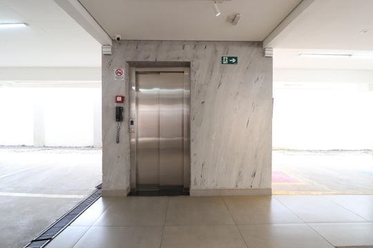 Elevador de apartamento para alugar com 2 quartos, 60m² em Osvaldo Rezende, Uberlândia