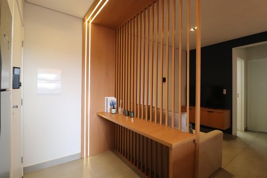 Hall de entrada de apartamento para alugar com 2 quartos, 60m² em Osvaldo Rezende, Uberlândia