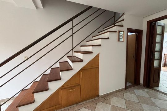 Casa de Condomínio para alugar com 2 quartos, 80m² em Jardim Barbacena, Cotia