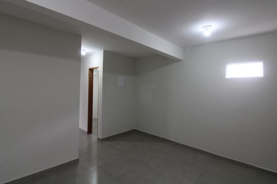 Sala / Cozinha de apartamento para alugar com 2 quartos, 48m² em Vila Dalila, São Paulo