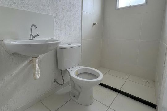 Banheiro de apartamento para alugar com 2 quartos, 41m² em Juliana, Belo Horizonte
