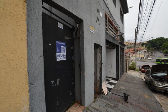 FACHADA  de casa à venda com 3 quartos, 120m² em Vila Gomes, São Paulo