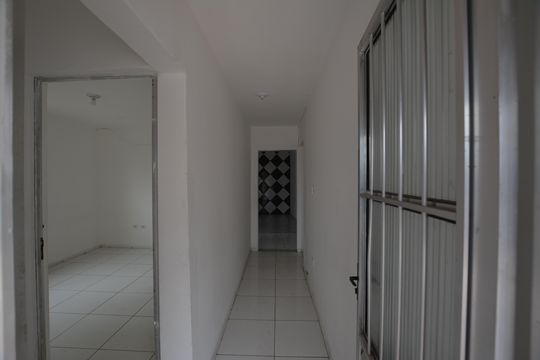 CORREDOR de casa à venda com 3 quartos, 120m² em Vila Gomes, São Paulo