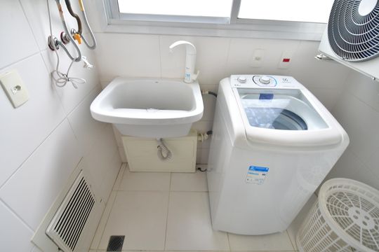 Área de Serviço de apartamento à venda com 1 quarto, 90m² em Cambuí, Campinas
