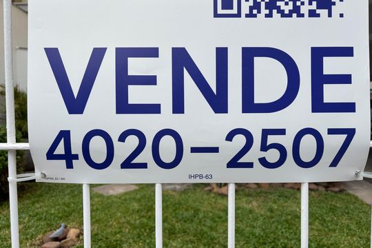 Placa de apartamento à venda com 3 quartos, 78m² em Jardim Botânico, Porto Alegre