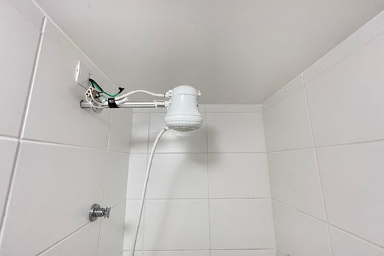 Banheiro de apartamento para alugar com 2 quartos, 33m² em Butantã, São Paulo