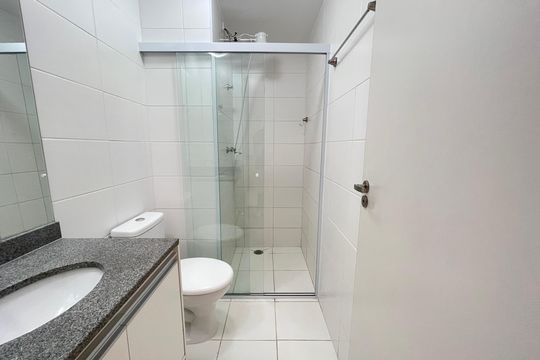 Banheiro de apartamento para alugar com 2 quartos, 33m² em Butantã, São Paulo