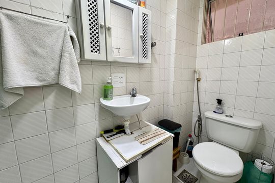 Banheiro Social de apartamento à venda com 2 quartos, 60m² em Jacarepaguá, Rio de Janeiro
