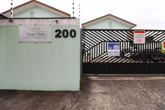 Plaquinha de casa de condomínio para alugar com 2 quartos, 62m² em Residencial Uniao, São José dos Campos
