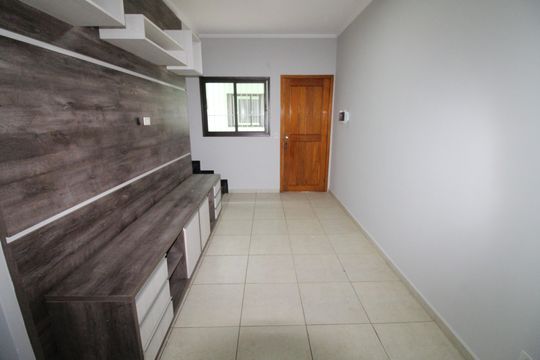 Sala de casa de condomínio para alugar com 2 quartos, 62m² em Residencial Uniao, São José dos Campos