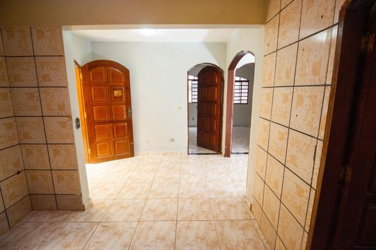 Casa para alugar com 3 quartos, 80m² em Qno 18, Brasília