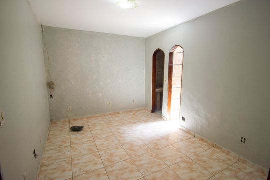 Casa para alugar com 3 quartos, 80m² em Qno 18, Brasília