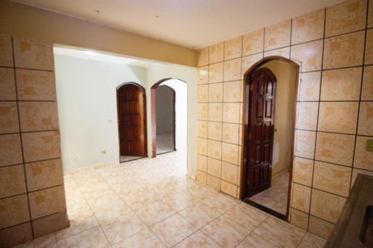 Casa para alugar com 2 quartos, 80m² em Qno 18, Brasília