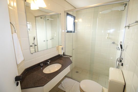 Banheiro de apartamento para alugar com 1 quarto, 56m² em Jardim São Dimas, São José dos Campos