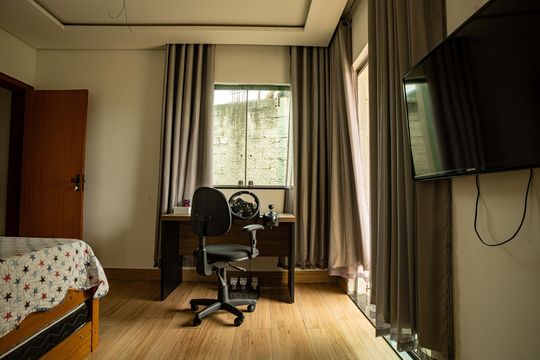  Quarto 1 de casa para alugar com 3 quartos, 160m² em Jardim Vitoria, Belo Horizonte