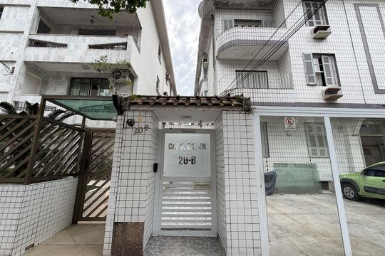 Fachada de apartamento para alugar com 3 quartos, 108m² em Gonzaga, Santos
