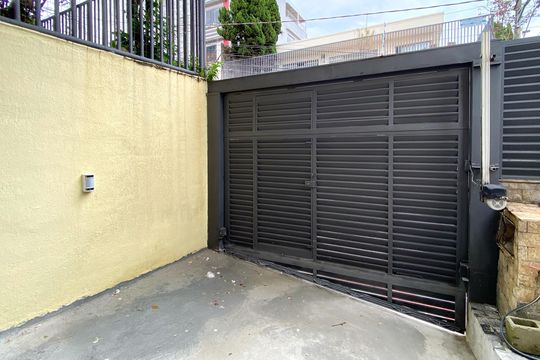 Garagem de casa à venda com 5 quartos, 534m² em Barroca, Belo Horizonte