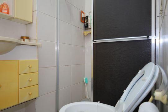 Banheiro de casa de condomínio à venda com 2 quartos, 116m² em Guaianases, São Paulo