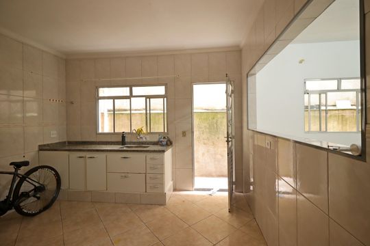 Cozinha de casa para alugar com 1 quarto, 30m² em Jardim Utinga, Santo André