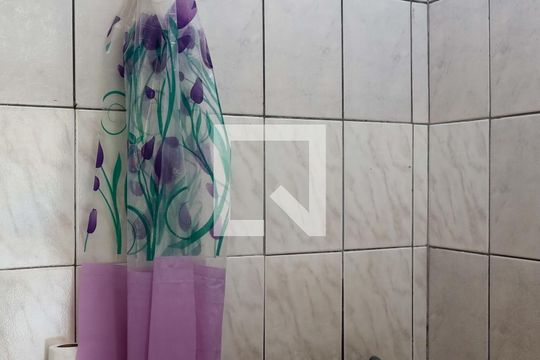 Casa para alugar com 1 quarto, 247m² em Vila Osasco, Osasco