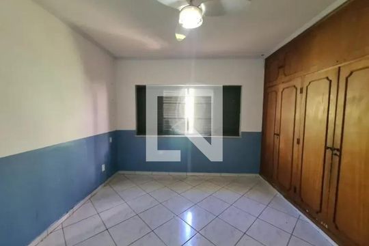 Casa para alugar com 5 quartos, 371m² em Jardim Chapadão, Campinas