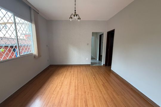 Casa para alugar com 3 quartos, 100m² em Carlos Prates, Belo Horizonte