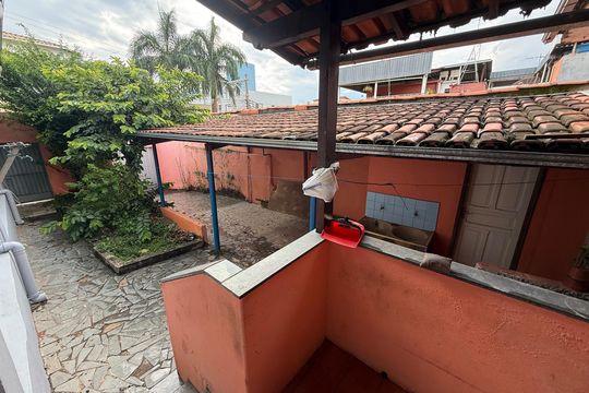quaintal de casa para alugar com 3 quartos, 100m² em Carlos Prates, Belo Horizonte