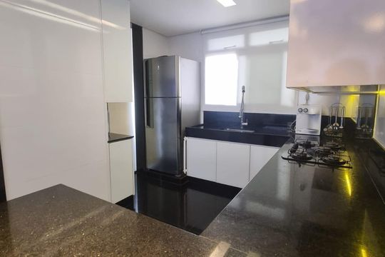 Cozinha de apartamento para alugar com 3 quartos, 88m² em Liberdade, Belo Horizonte