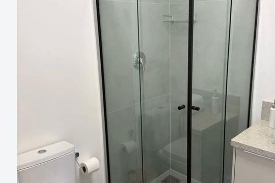 Banheiro de apartamento para alugar com 2 quartos, 63m² em Lagoa Pequena, Florianópolis
