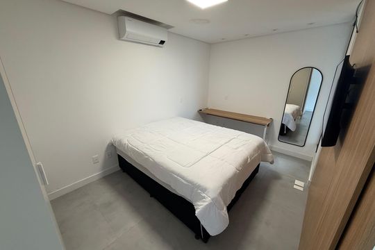 Quarto de apartamento para alugar com 2 quartos, 63m² em Lagoa Pequena, Florianópolis