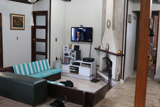 Sala de casa de condomínio para alugar com 3 quartos, 225m² em Nova Higienópolis, Barueri