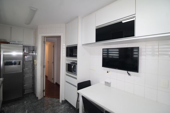 Cozinha de apartamento à venda com 4 quartos, 289m² em Água Fria, São Paulo