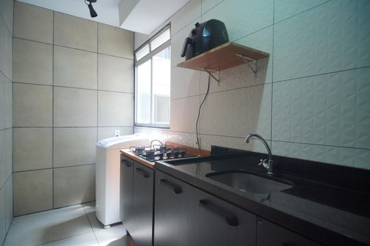 Cozinha de apartamento à venda com 2 quartos, 42m² em Santos Dumont, São Leopoldo