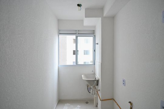 Área de Serviço  de apartamento para alugar com 2 quartos, 45m² em Jardim Paris, São Paulo