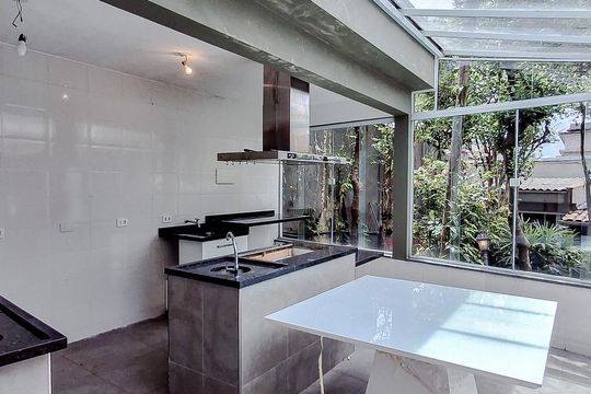 Casa para alugar com 2 quartos, 100m² em Ipiranga, São Paulo