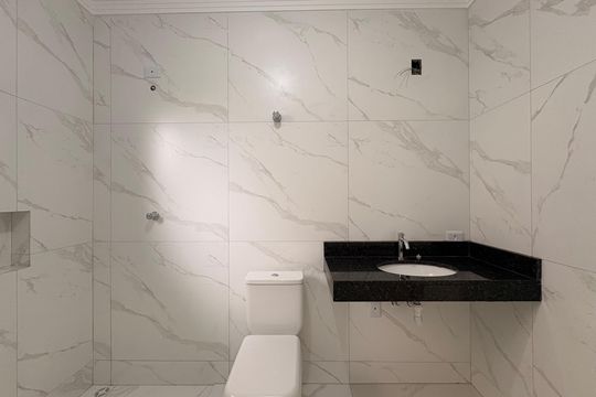 Banheiro de casa à venda com 3 quartos, 159m² em Vila Homero Thon, Santo André