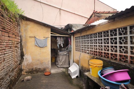 Quintal fundos de casa à venda com 1 quarto, 236m² em Parque das Nações, Santo André
