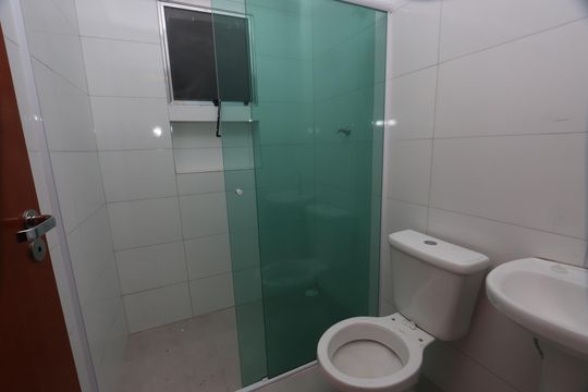 Banheiro de casa para alugar com 2 quartos, 80m² em Jardim Novo Carrao, São Paulo