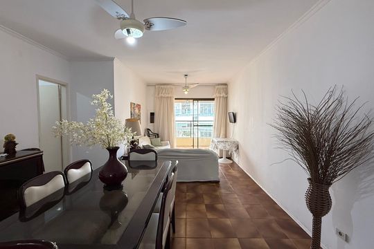 Apartamento para alugar com 5 quartos, 138m² em Jardim Tres Marias, Guarujá