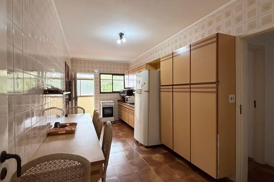 Cozinha de apartamento para alugar com 5 quartos, 138m² em Jardim Tres Marias, Guarujá