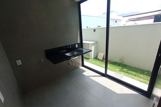 Área de serviço de casa de condomínio à venda com 3 quartos, 385m² em Santo Antônio, Vespasiano
