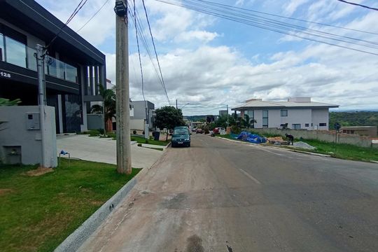 Fachada de casa de condomínio à venda com 3 quartos, 385m² em Santo Antônio, Vespasiano