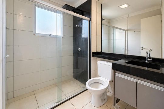 Banheiro de apartamento para alugar com 2 quartos, 46m² em Valentina Figueiredo, Ribeirão Preto