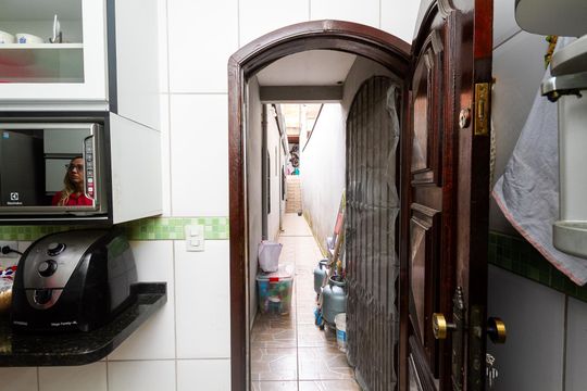 Acesso à Lavanderia de casa à venda com 3 quartos, 151m² em Vila Sao Silvestre, Barueri