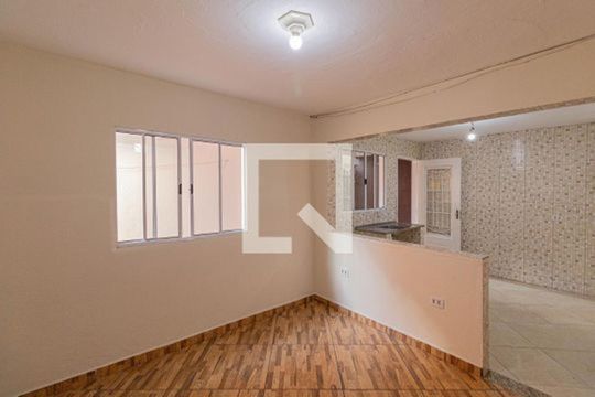 Casa à venda com 4 quartos, 250m² em Jardim Helena, São Paulo