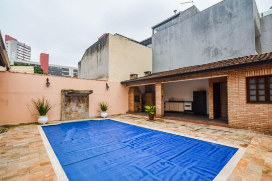 Área externa de casa para alugar com 5 quartos, 400m² em Vila Assunção, Santo André
