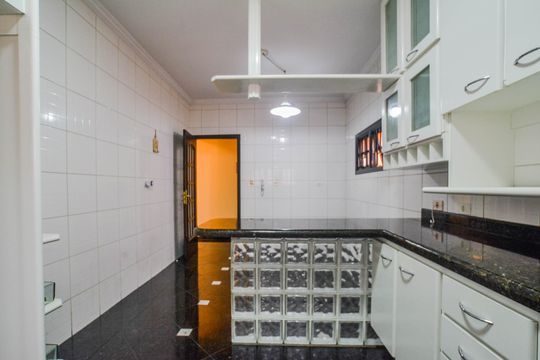 Cozinha de casa para alugar com 5 quartos, 400m² em Vila Assunção, Santo André