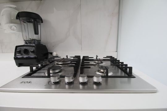 Cozinha de apartamento à venda com 2 quartos, 87m² em Real Parque, São Paulo