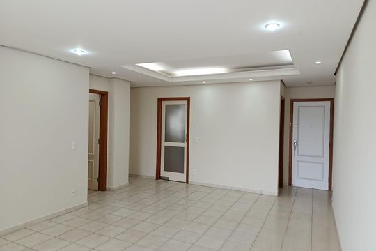 Apartamento para alugar com 4 quartos, 155m² em Centro, Sumaré